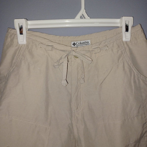 🎄3/$15 Columbia Vintage Y2K Light Tan Nylon Shorts - Picture 2 of 7